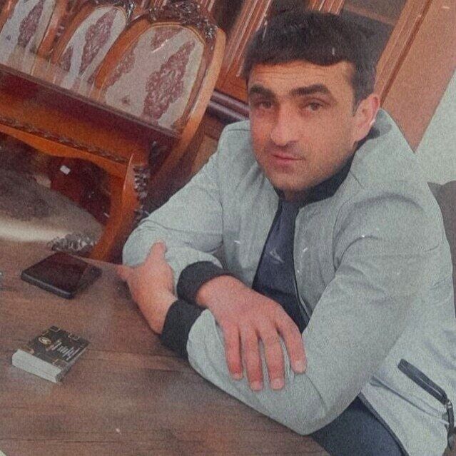  49983262  Narek, 36 ,    
