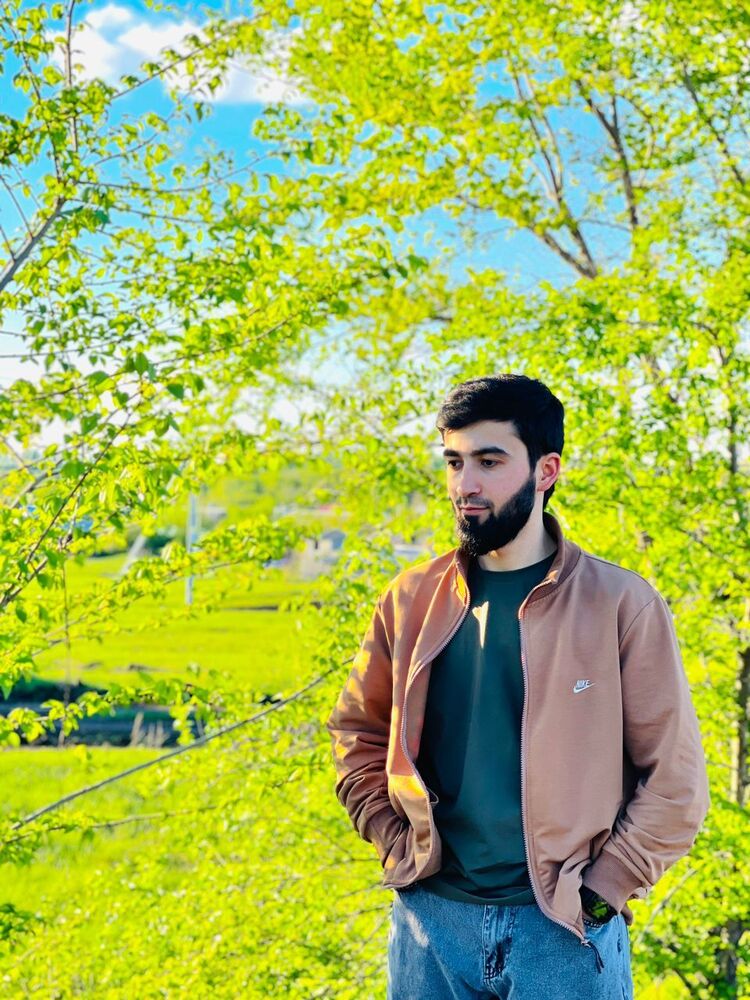  43826292  Shakhzod, 25 ,    