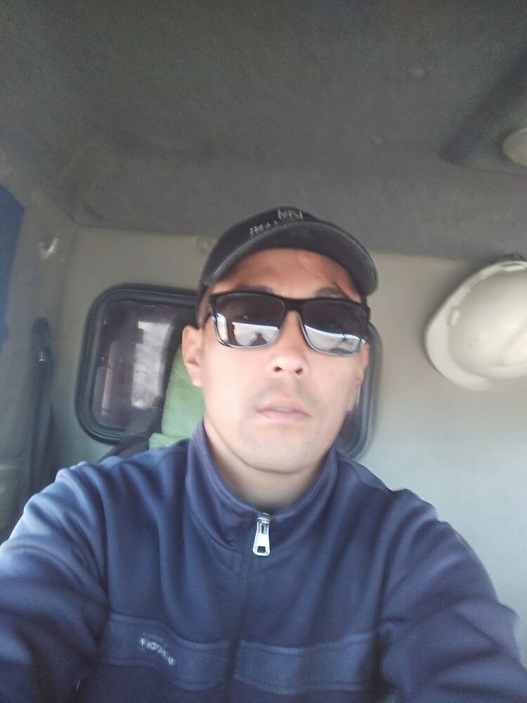  17867402  , 37 ,    