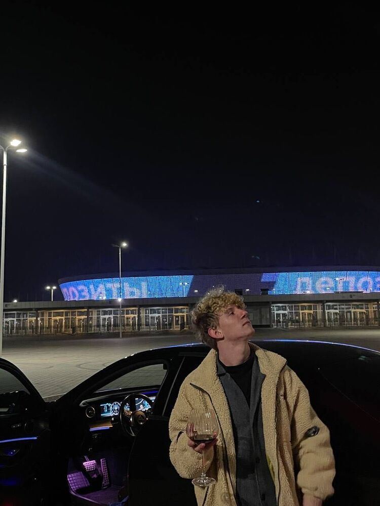  44041682  , 20 ,    --