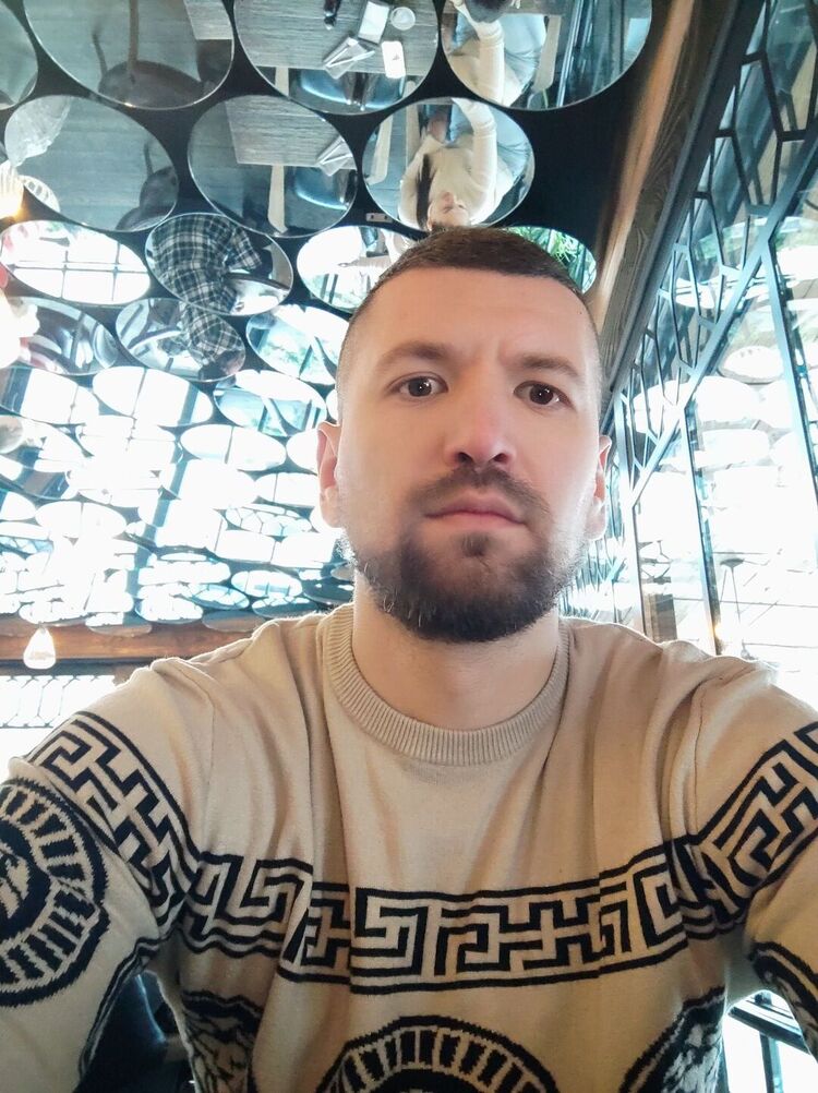  40845872  Alexandr, 33 ,    