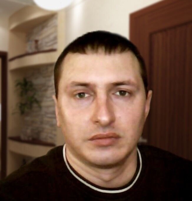  4976762  Serge, 47 ,    