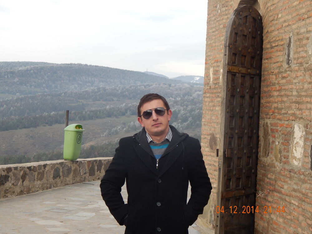  ,   Tornike, 34 ,   