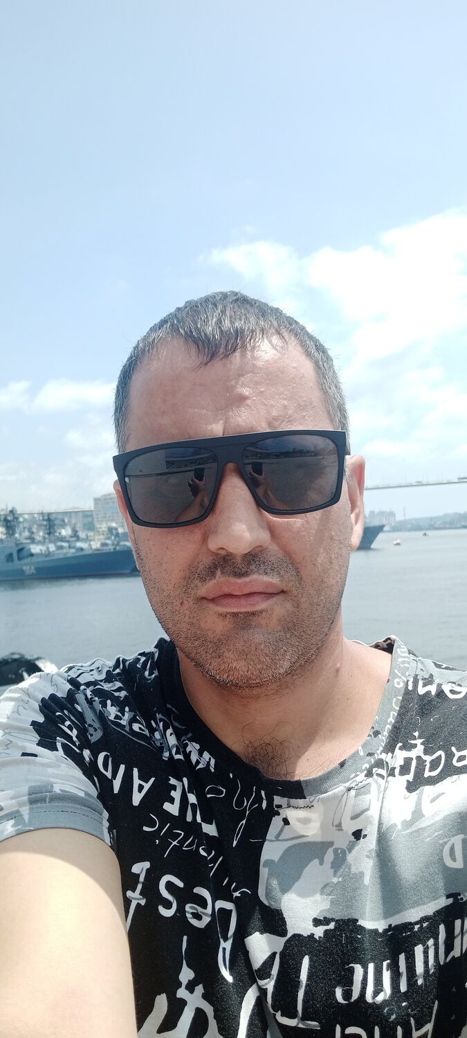  46977142  , 41 ,    