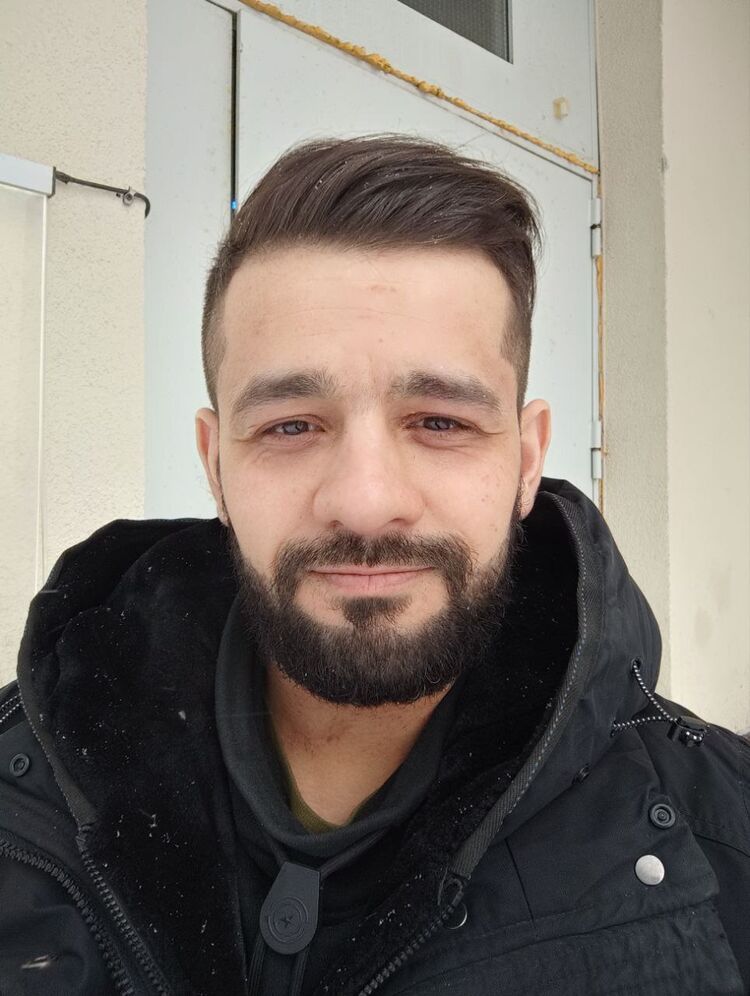  47980452  Alexander, 38 ,    -