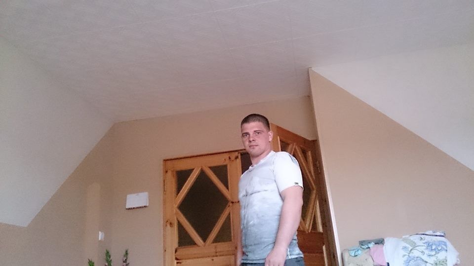  8147132  Aleksei, 49 ,    