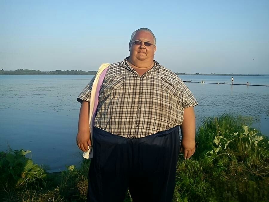  34165272  Fat man, 54 ,    