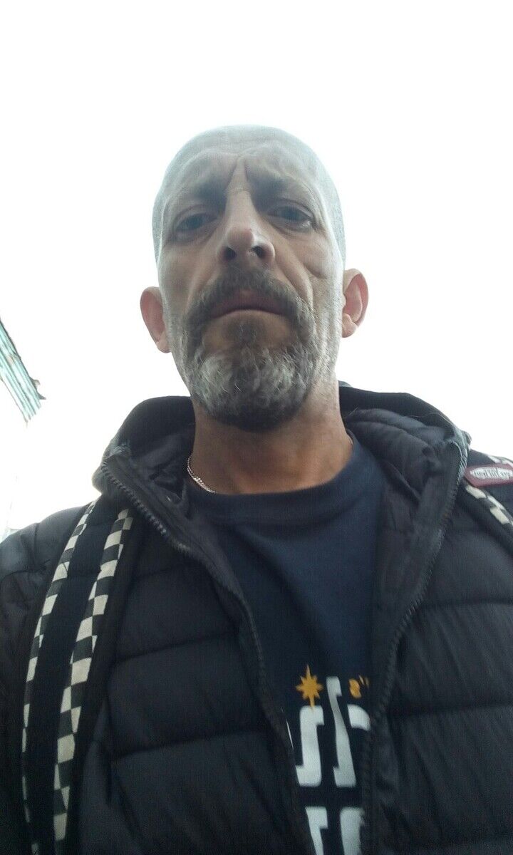  21381042  , 51 ,    
