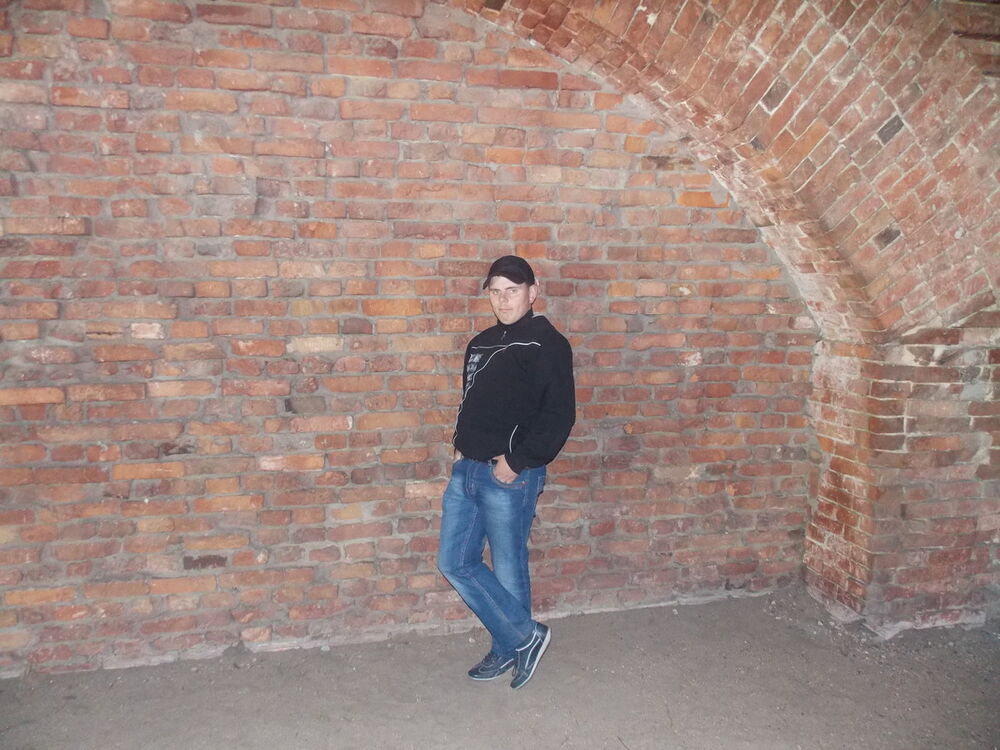  9603402  Vitia, 34 ,    