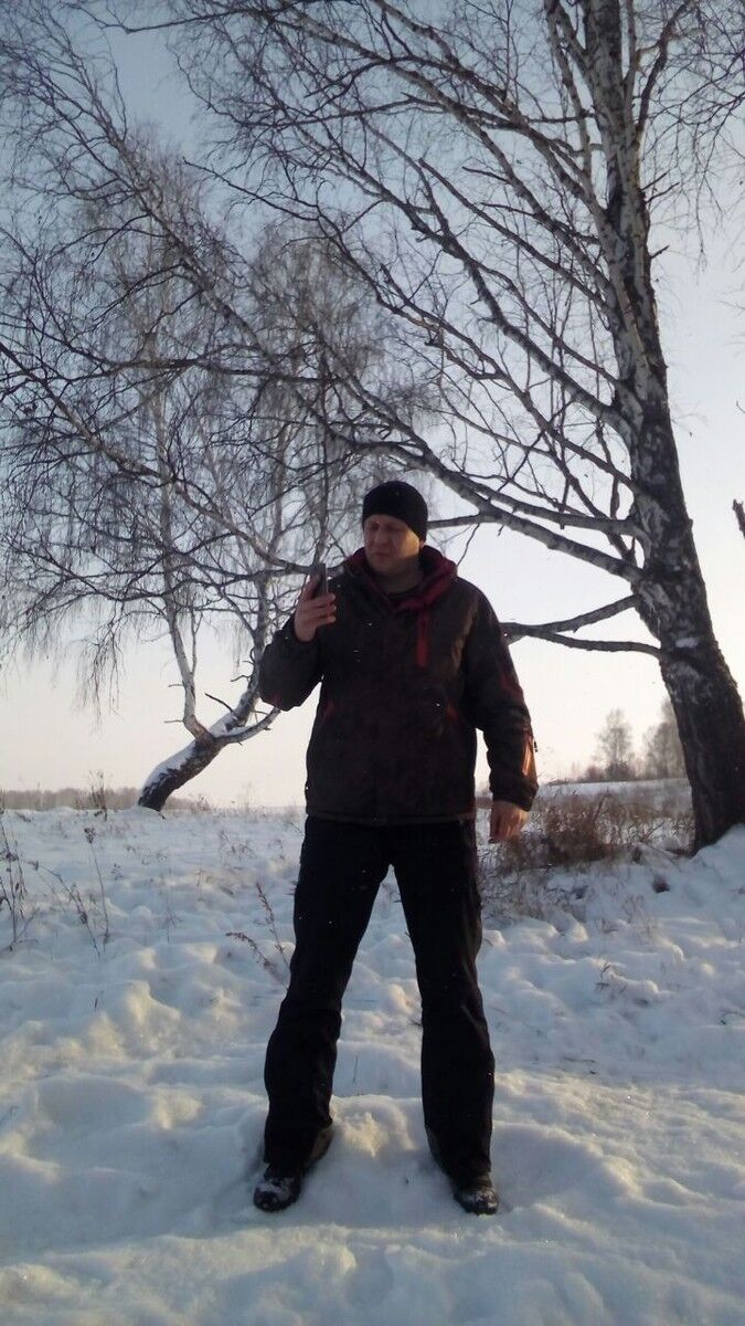  10918012  Aleks, 44 ,    