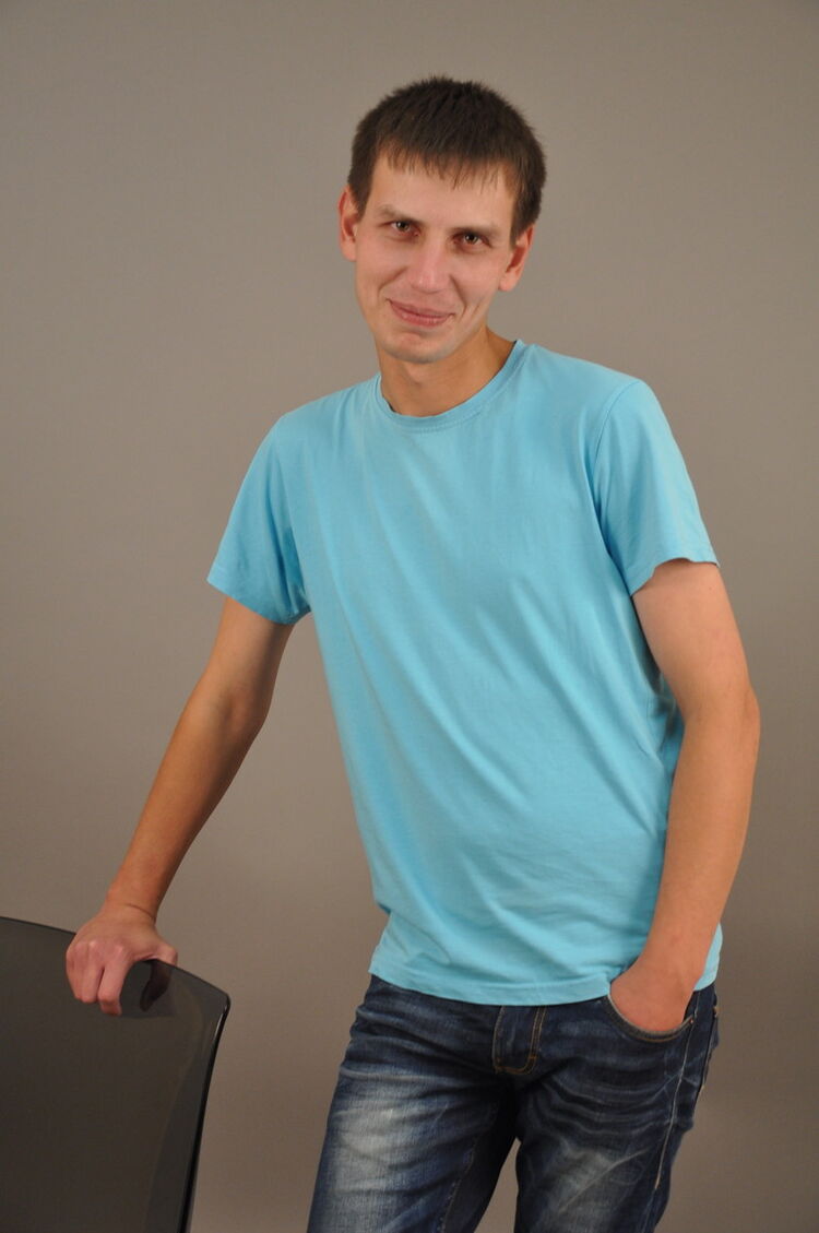  ,   Denis, 37 ,     , c 