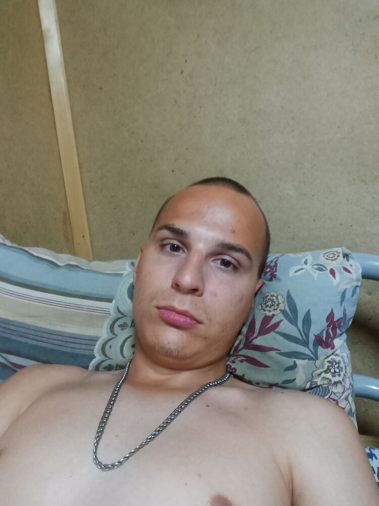  37228562  , 25 ,    