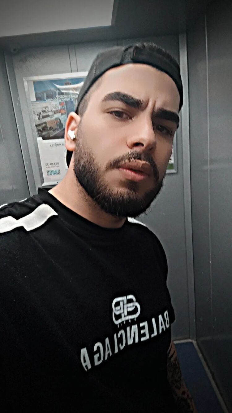  51823602  , 31 ,    -