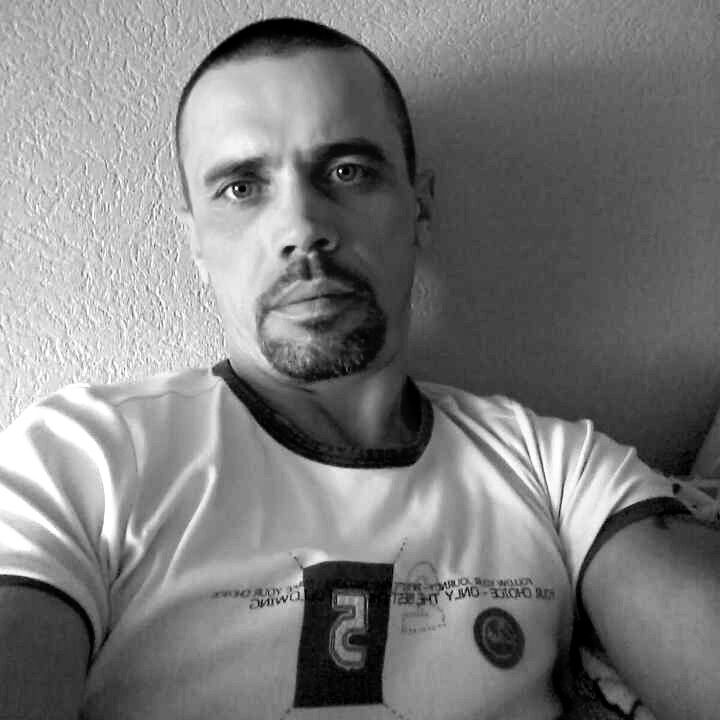  ,   Alex, 45 ,   ,   , c , 