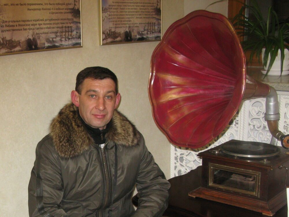  ,   OLeG, 51 ,   