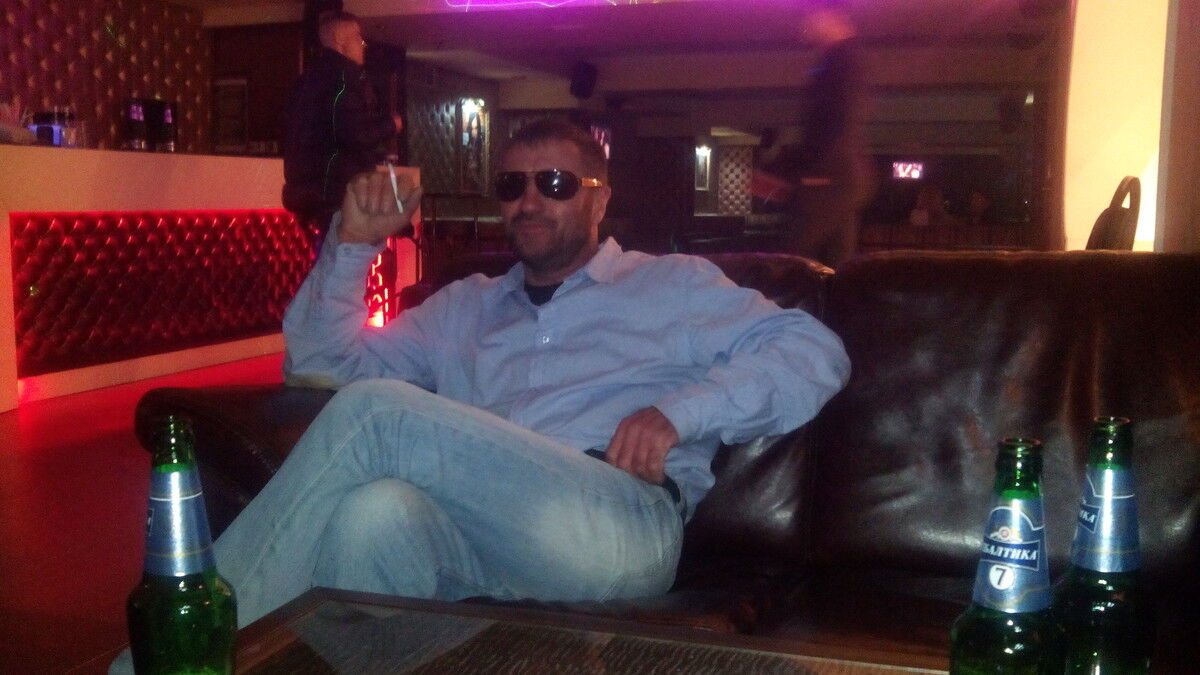  4752762  Ghena, 53 ,    