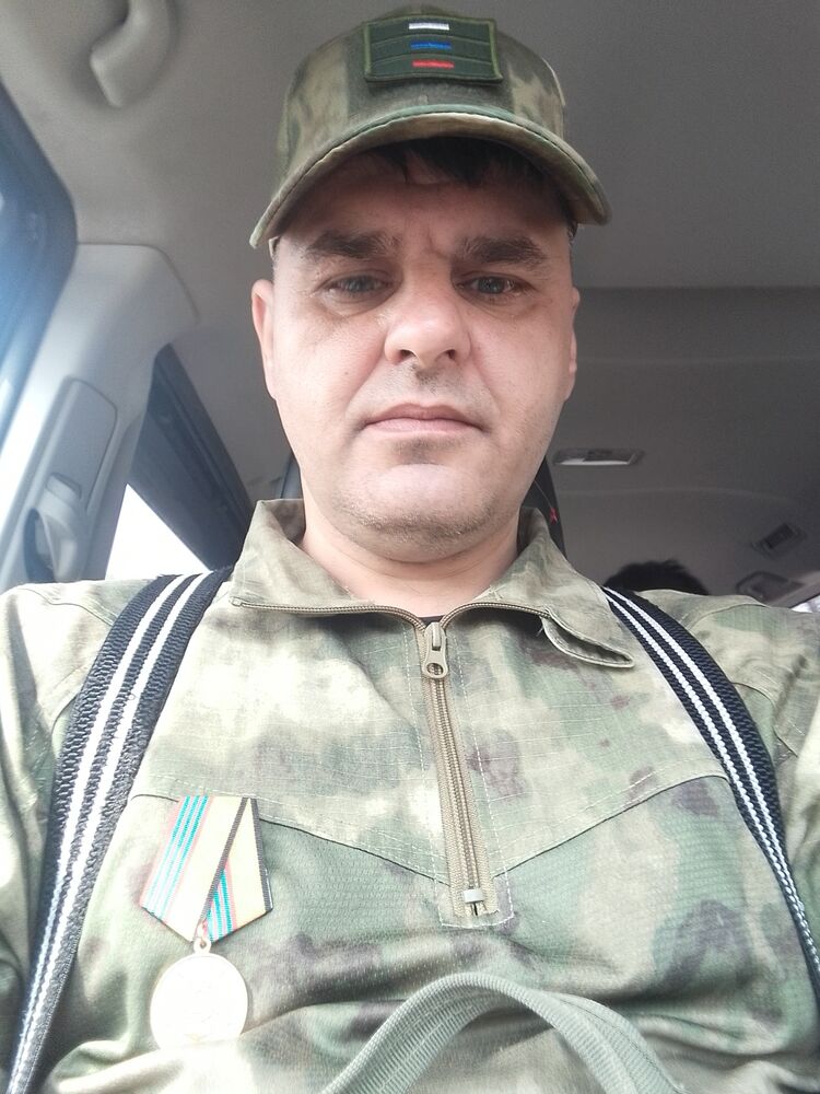  43149012  Sergei, 45 ,    