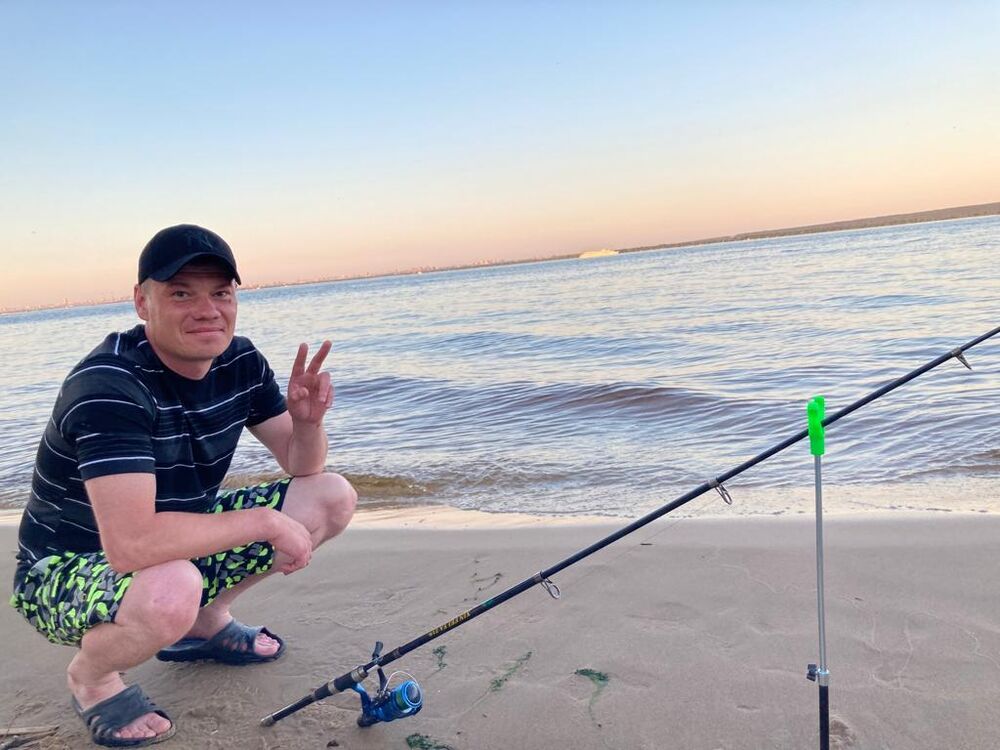  ,   Yury, 39 ,   ,   , c , 