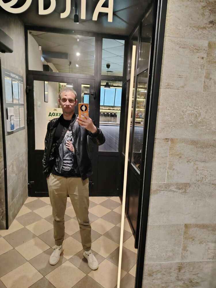  44697842  , 38 ,    