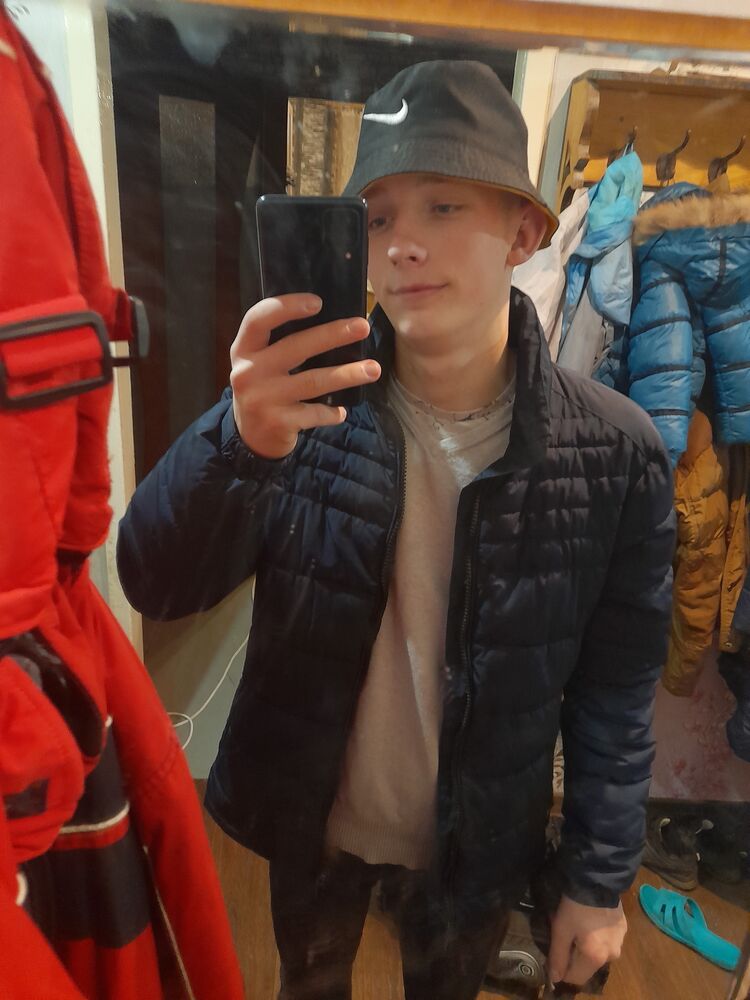  33372882  , 22 ,    