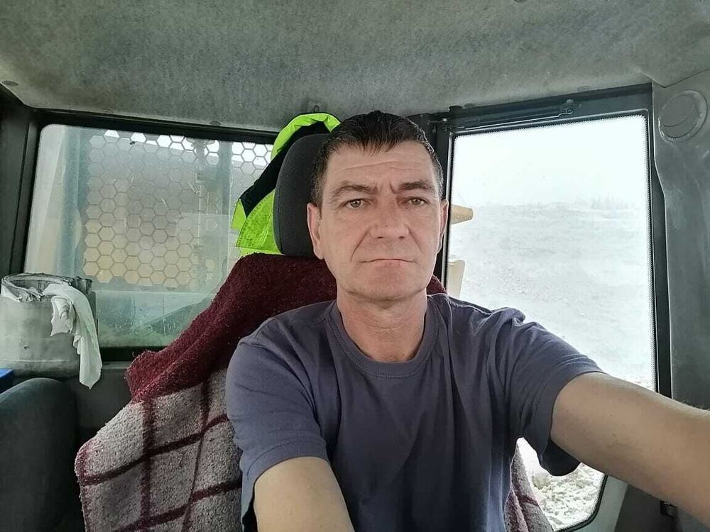  46477502  , 56 ,    