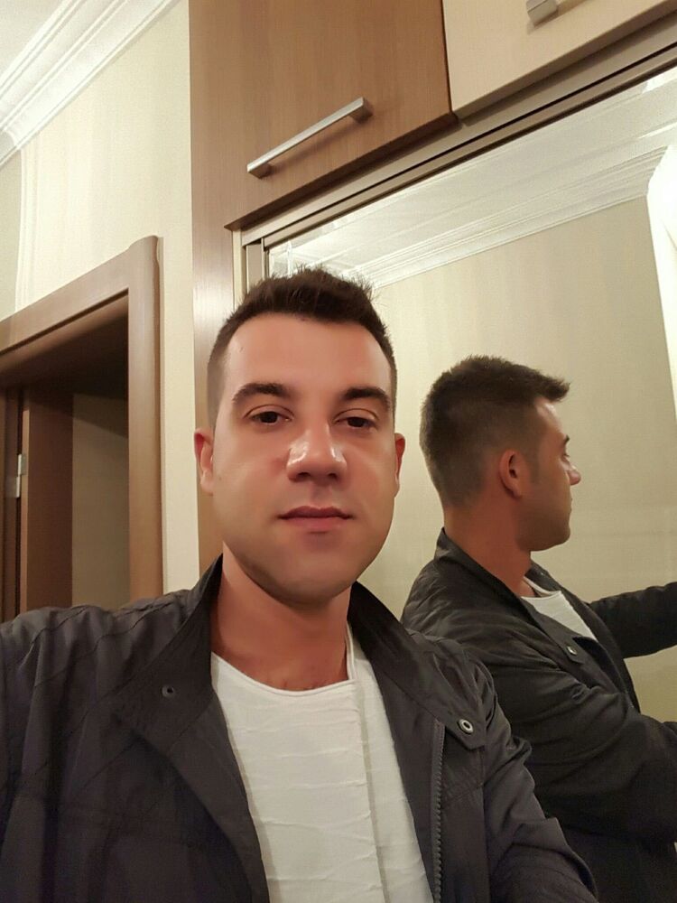  52930832  Kerem, 37 ,    