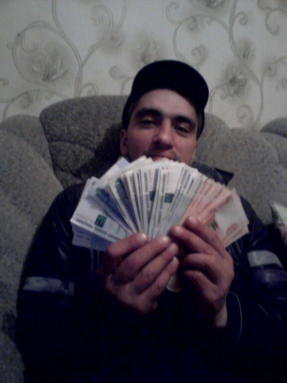  4811242  Hovo, 44 ,    
