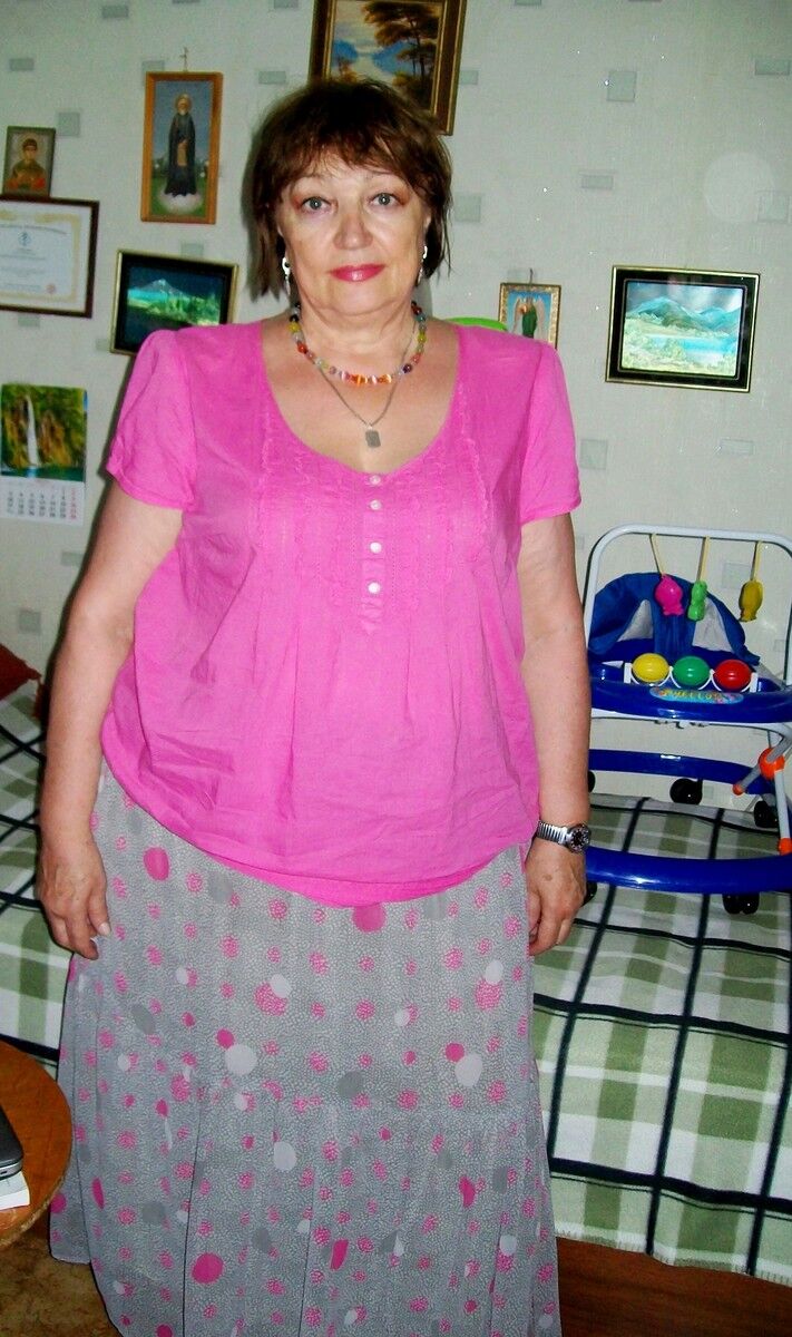  10221102  Olga, 71 ,    