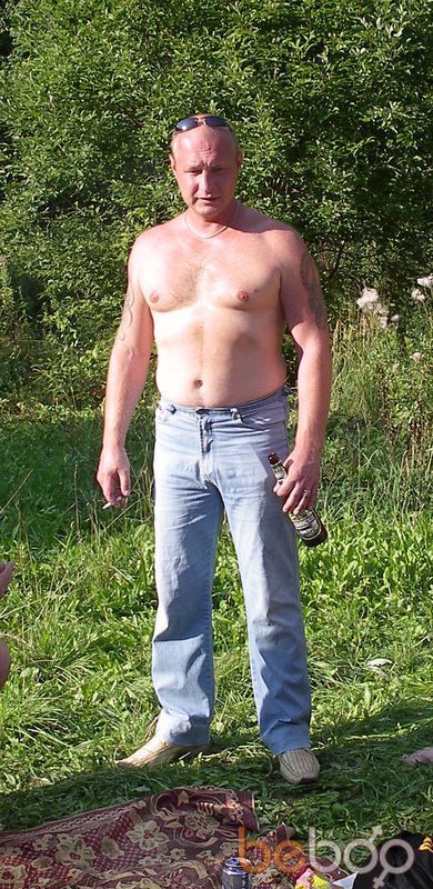  ,   Valiant, 52 ,   