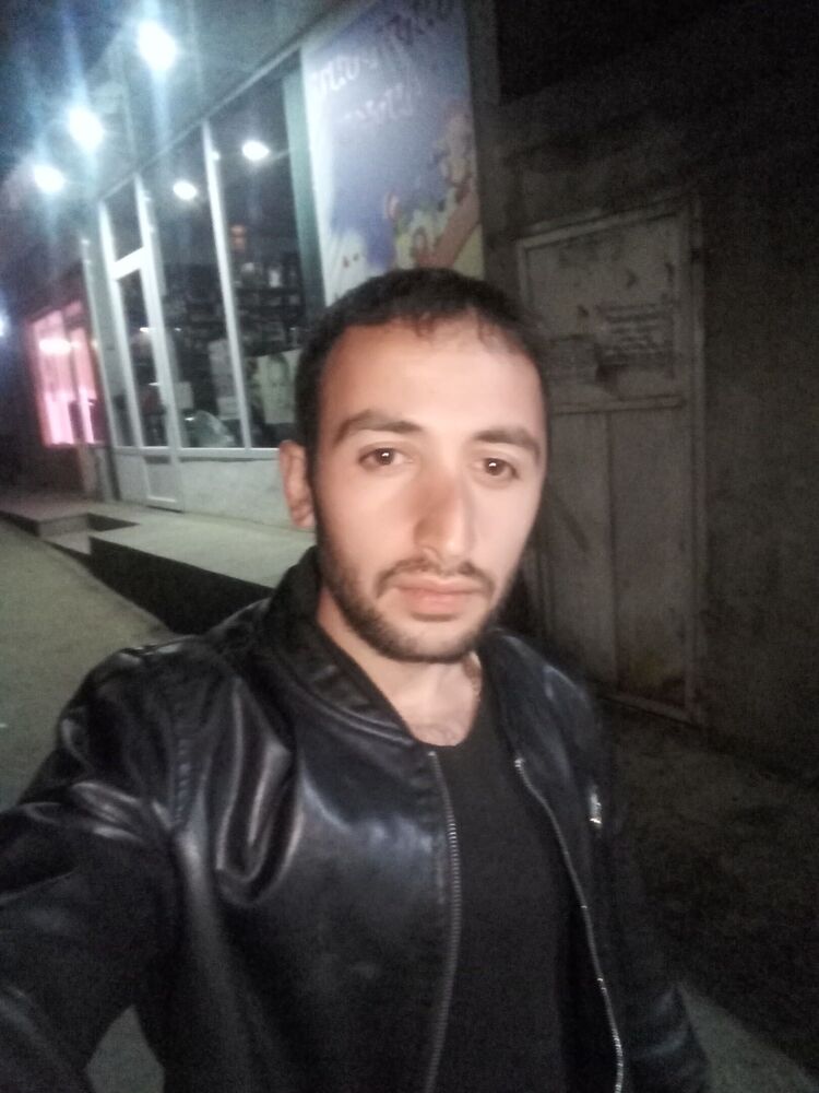  ,   Taron, 27 ,   ,   , c , 