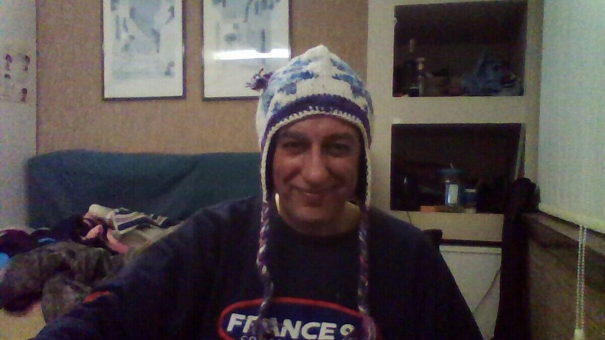  20049342  Metafor, 55 ,    