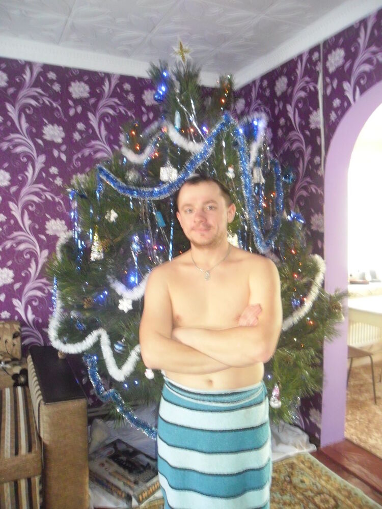  ,   Miha, 34 ,   