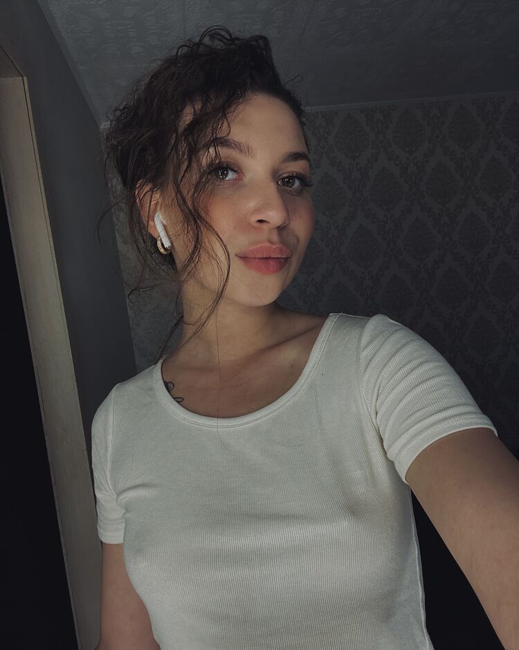  36638252  , 24 ,    
