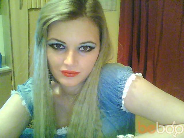  ,   Oxanaesanu, 35 ,   