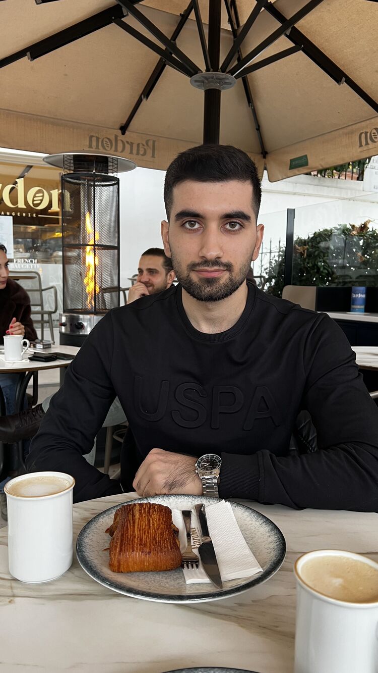  ,   Ali, 23 ,   ,   