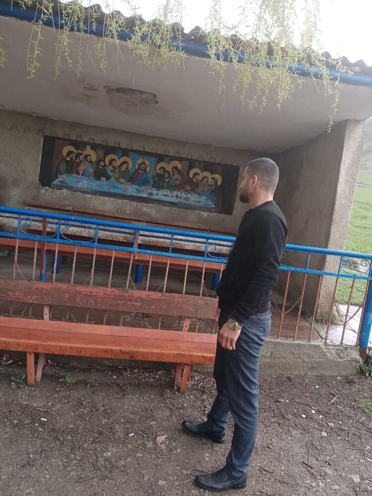  ,   Armen, 29 ,   ,   