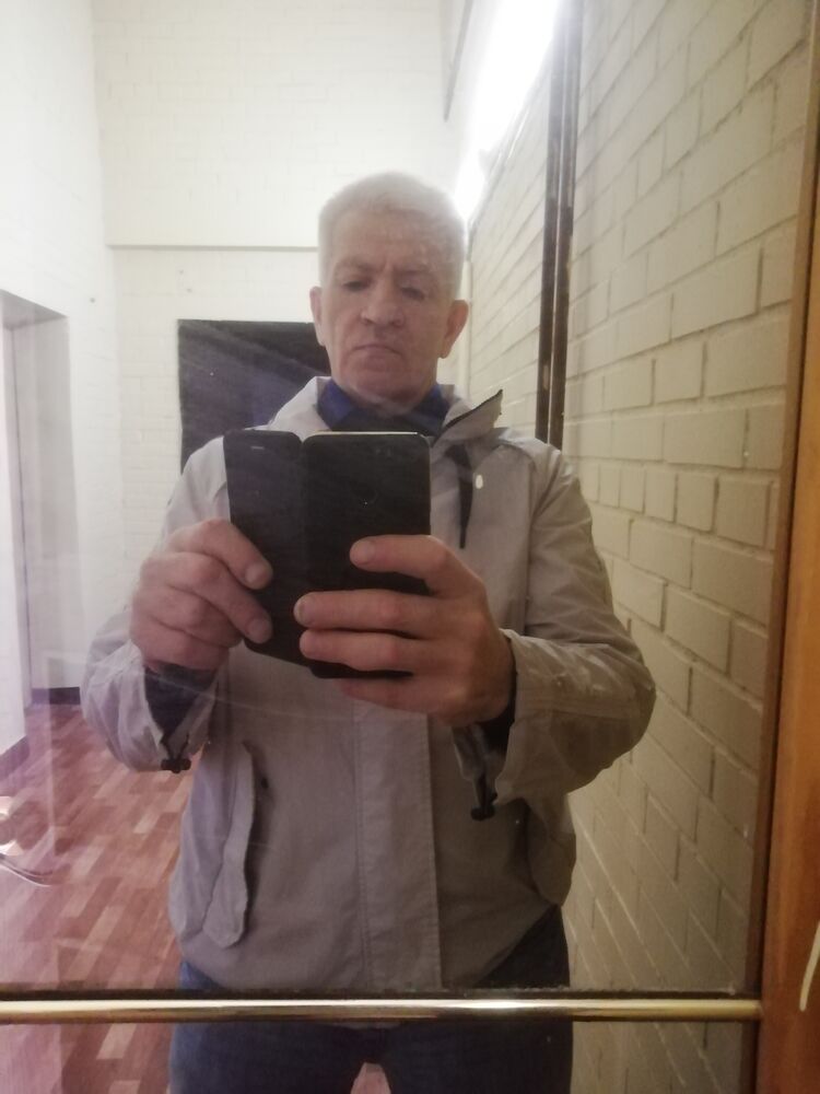  23885882  , 52 ,    