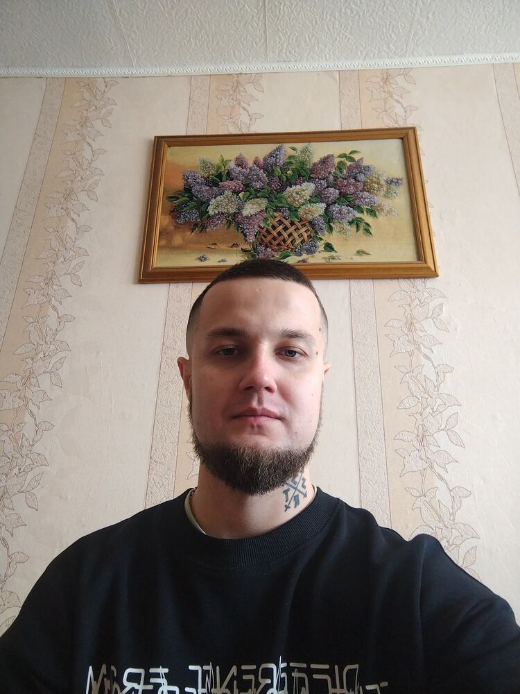  40223052  , 27 ,    