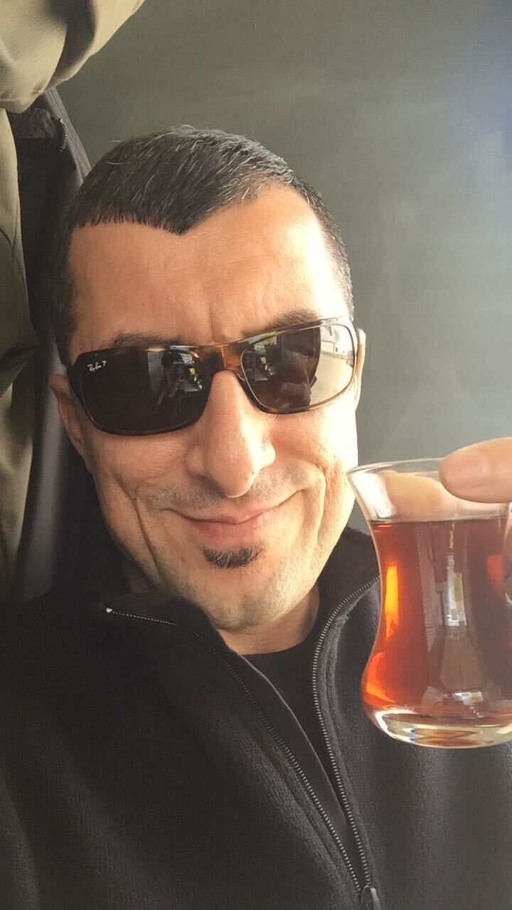  38952822  Ibra, 45 ,    