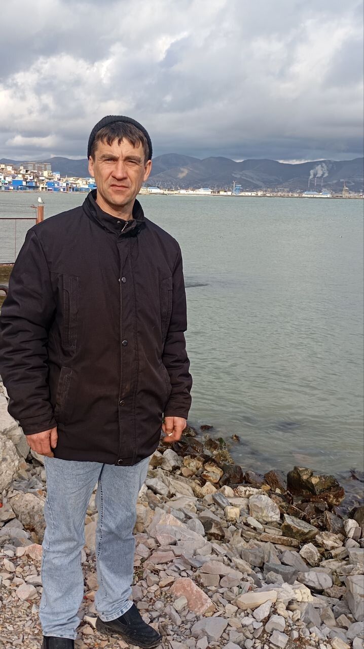  ,   Maxim, 40 ,     , c 