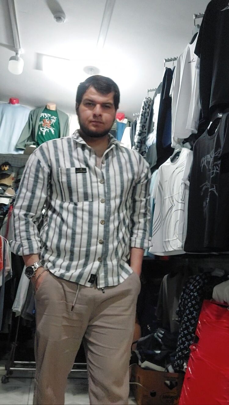  45270302  Simple, 33 ,    