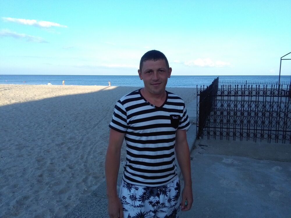 ,   Andrei, 34 ,  