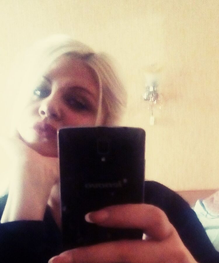  13512562  Julija, 49 ,     