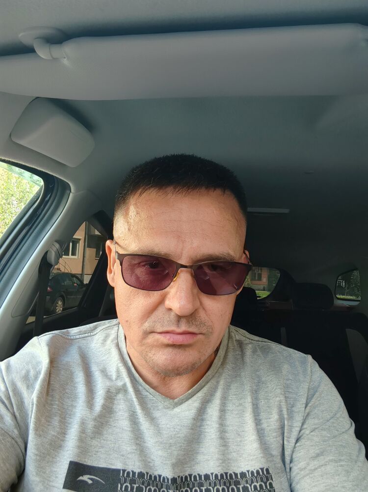  44840272  , 46 ,    