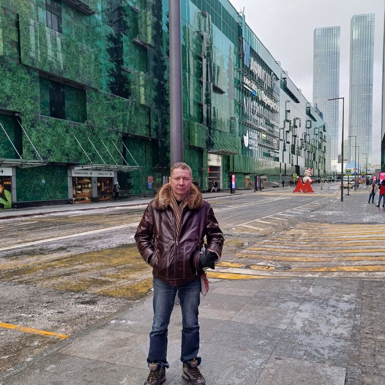  ,   Georgiy, 44 ,     , c 
