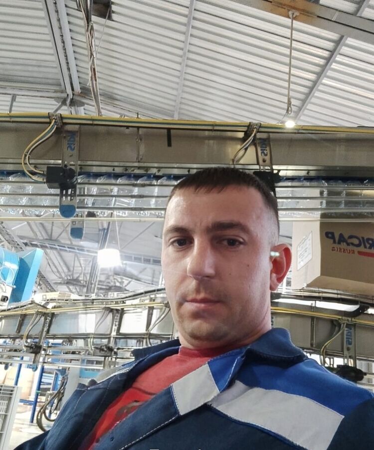  54046342  , 37 ,    