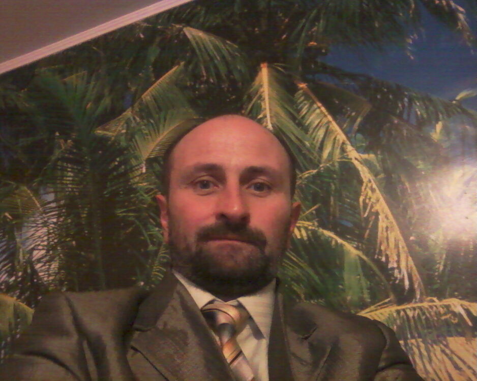  23793112  Mihal, 53 ,    