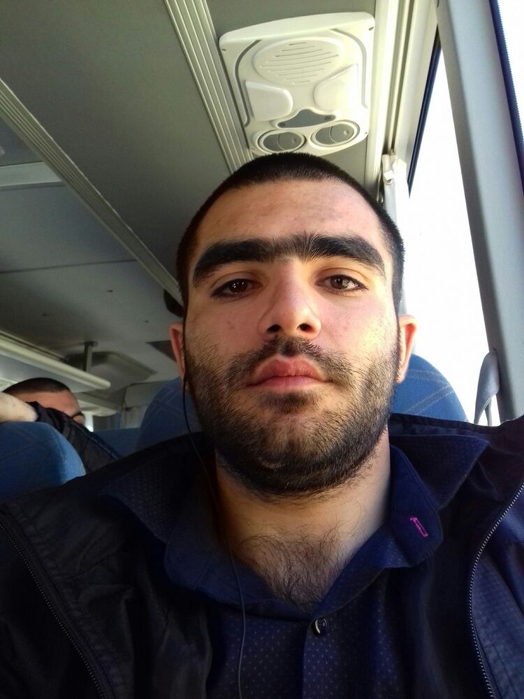  ,   Macho, 32 ,   ,   , c 