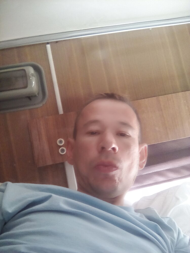  28524542  Polad, 45 ,    