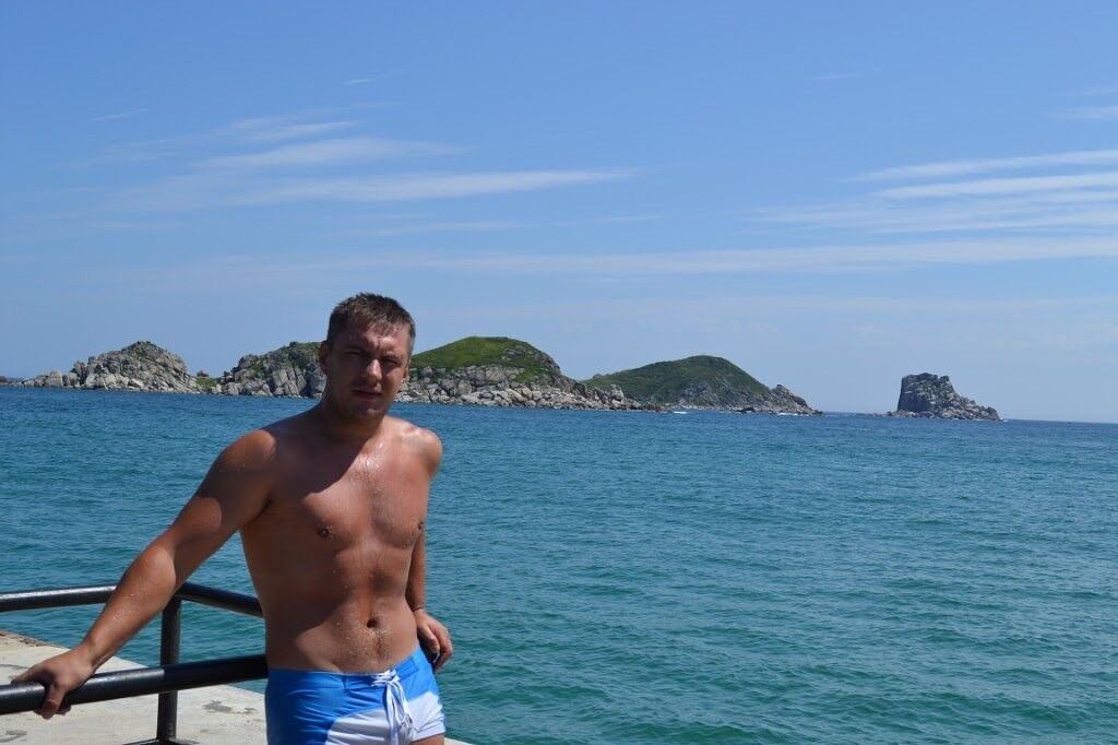  ,   Dimon, 43 ,   
